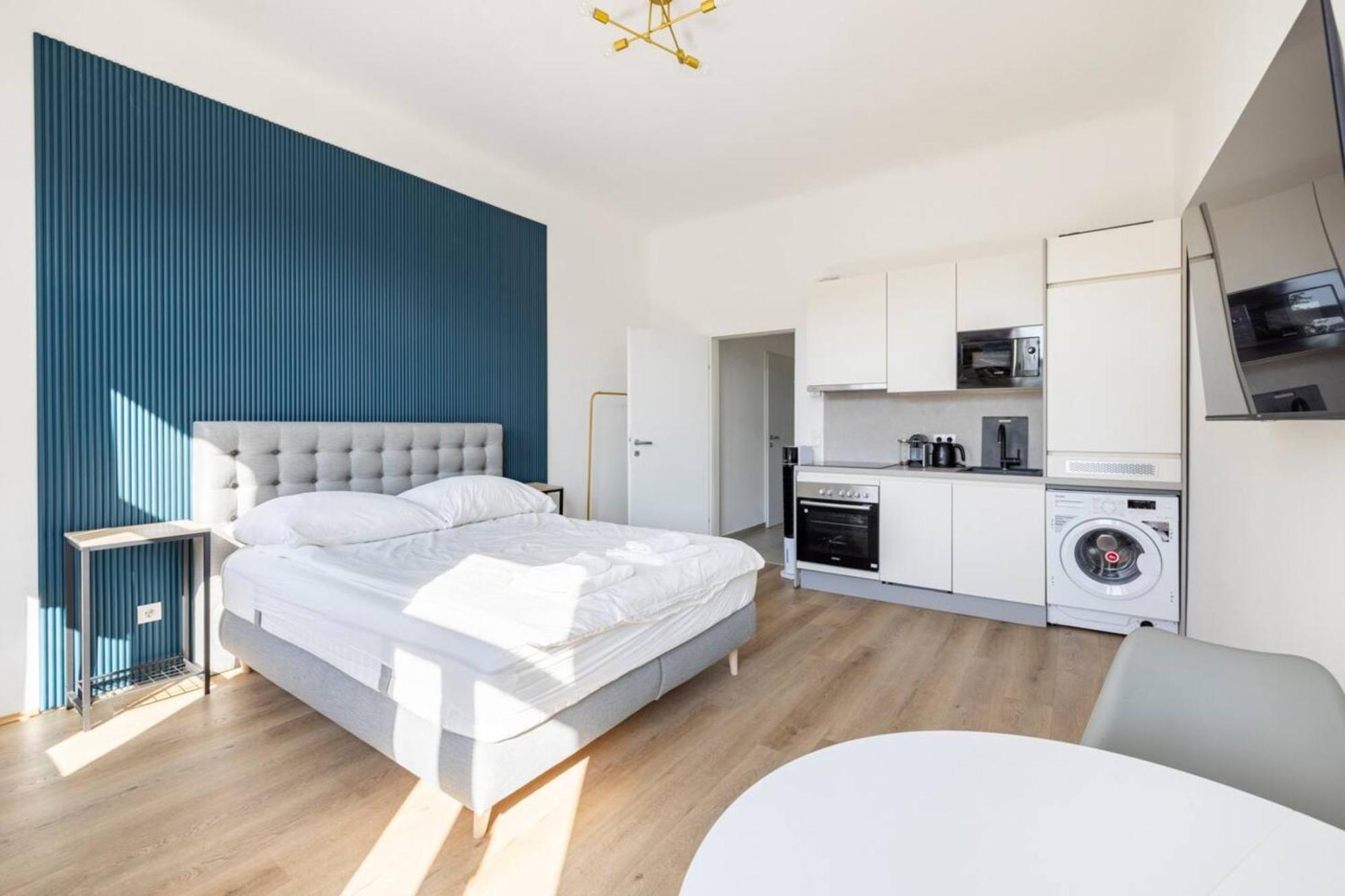 Apartment Near Schoenbrunn & Metro Wien Eksteriør bilde