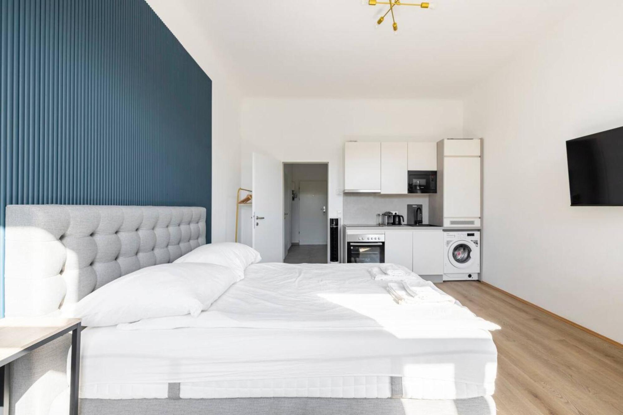 Apartment Near Schoenbrunn & Metro Wien Eksteriør bilde